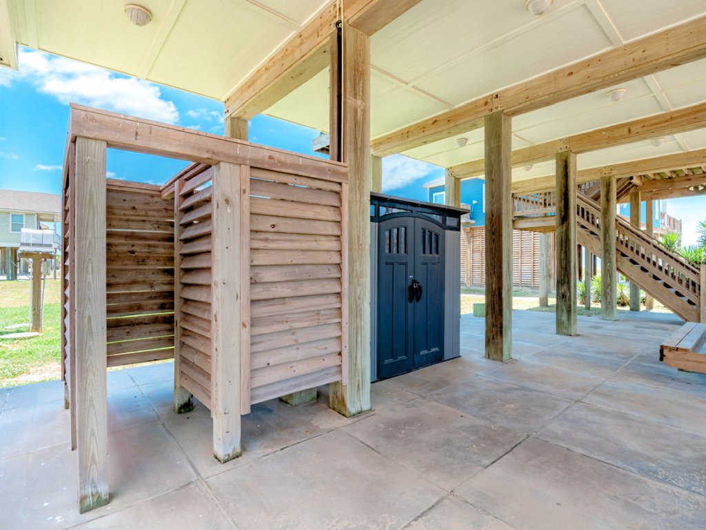 Chillax Inn Vacation Rental in Texas - RedAwning