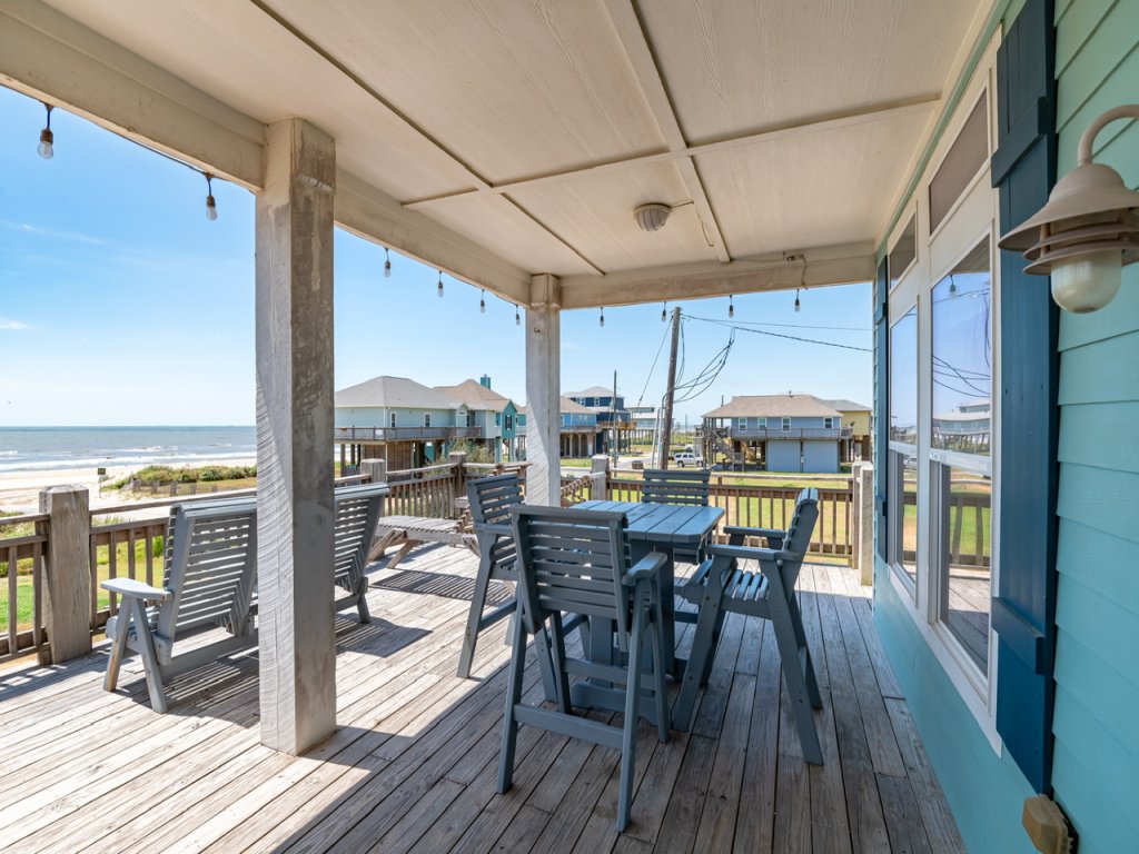 Chillax Inn Vacation Rental in Texas - RedAwning