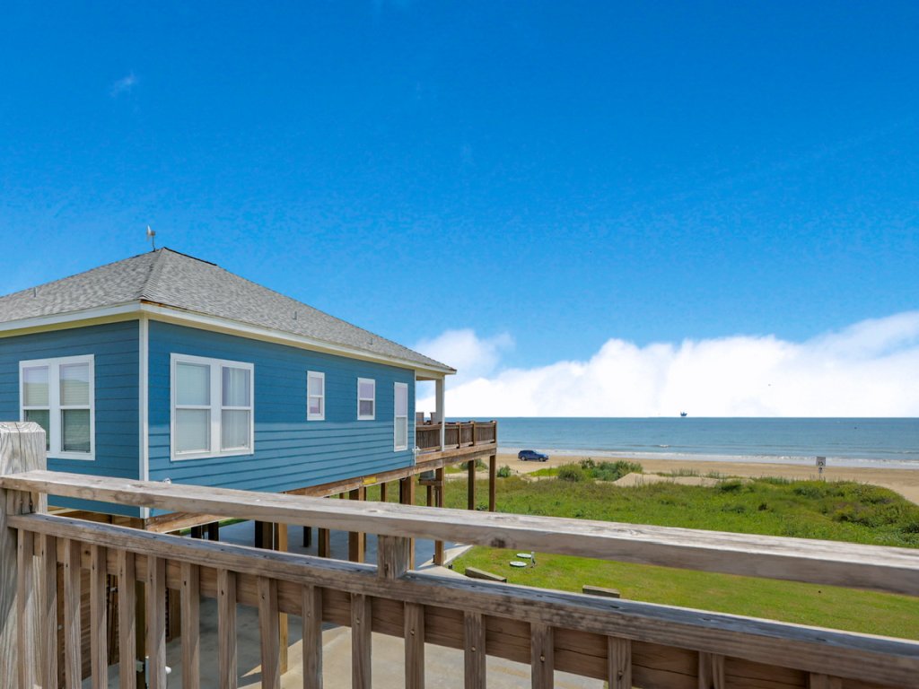 Chillax Inn Vacation Rental in Texas - RedAwning