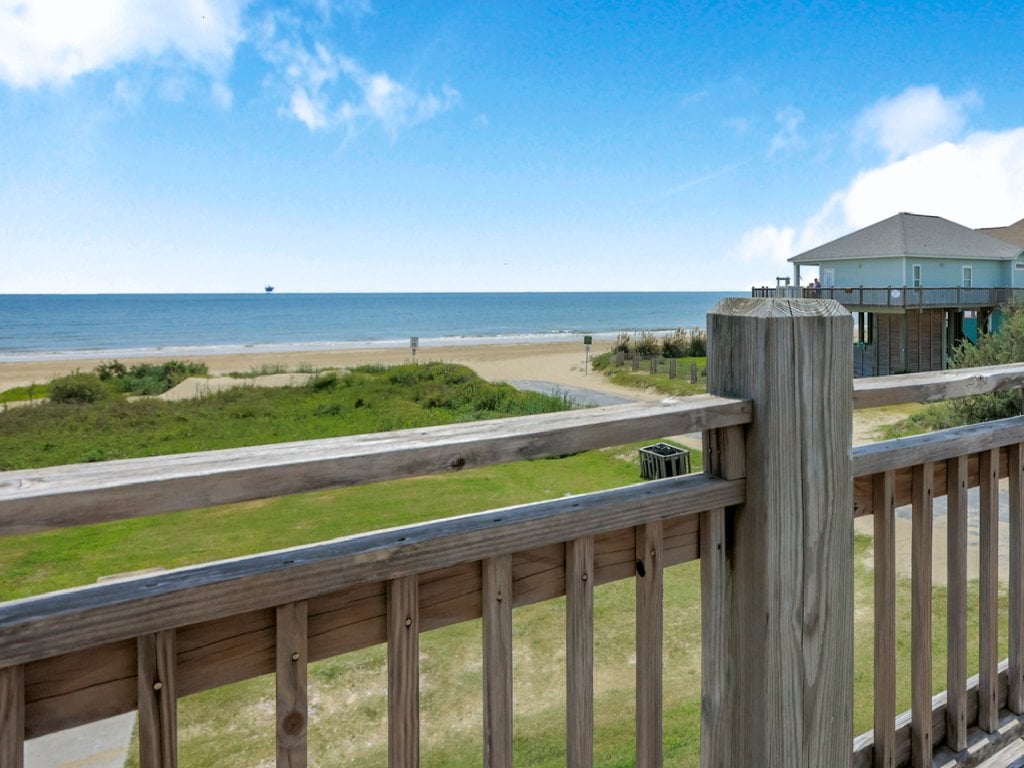 Chillax Inn Vacation Rental in Texas - RedAwning
