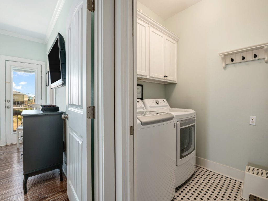 Chillax Inn Vacation Rental in Texas - RedAwning