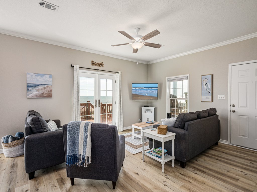 Royal View Vacation Rental in Texas - RedAwning