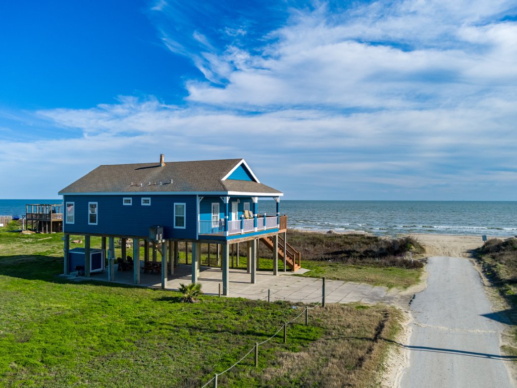 Royal View Vacation Rental in Texas - RedAwning