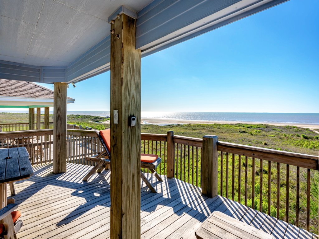 Just One More Day Vacation Rental in Port Bolivar - RedAwning