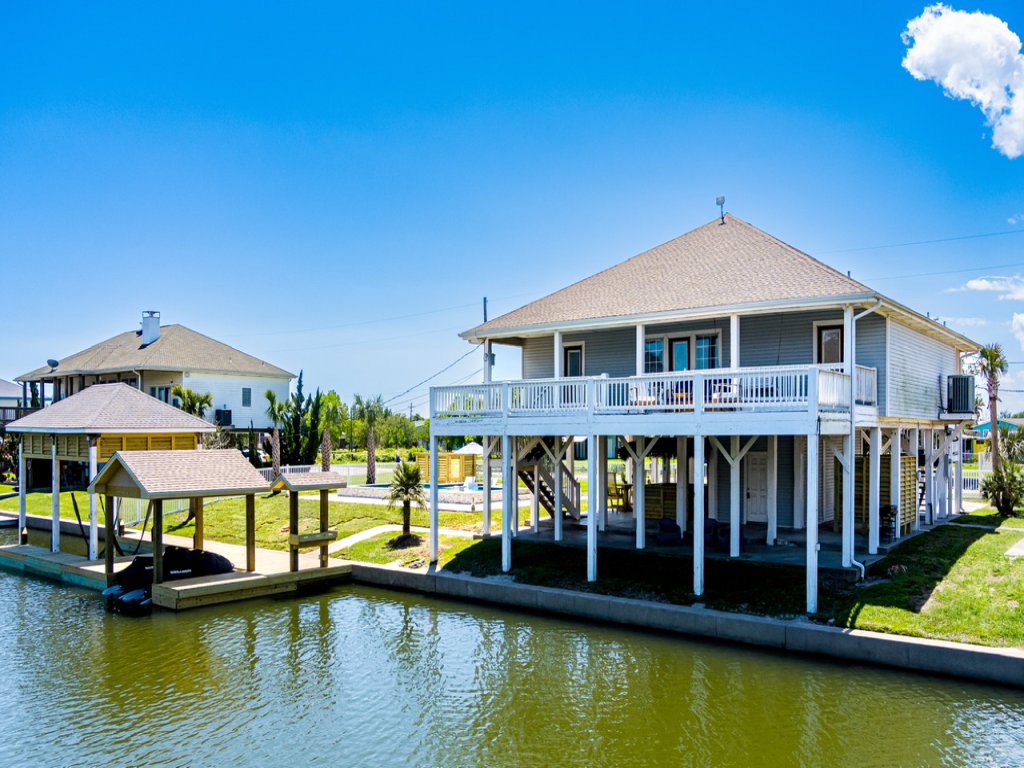 Happy Days On Waterways Vacation Rental in Texas - RedAwning