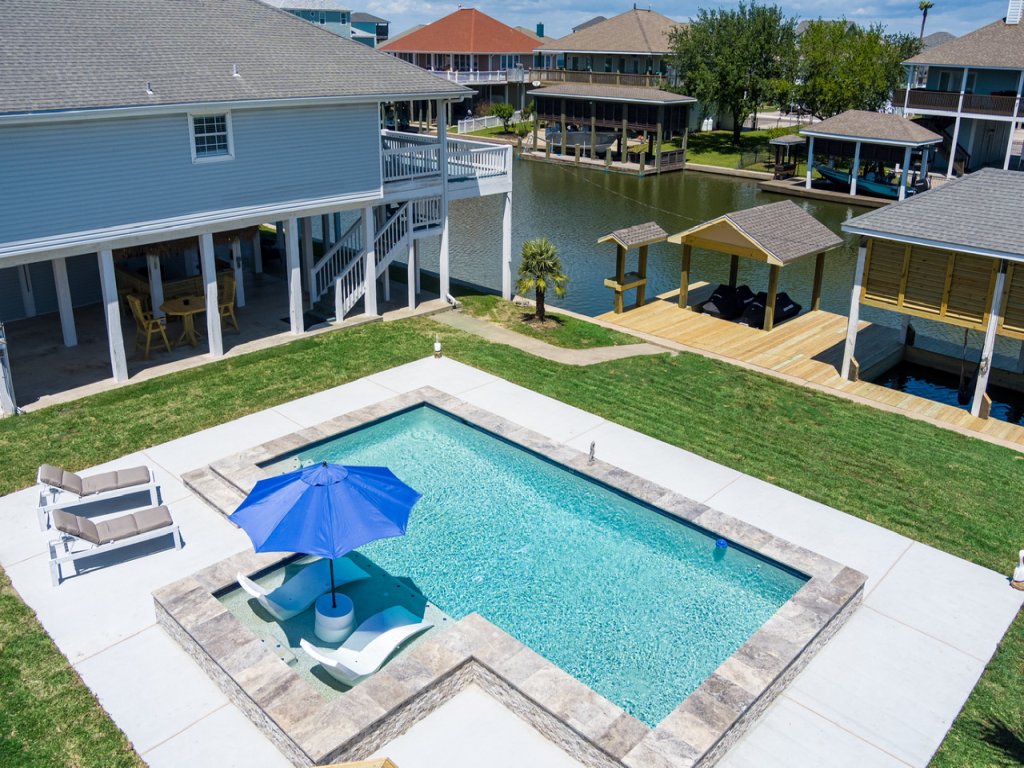 Happy Days On Waterways Vacation Rental in Texas - RedAwning