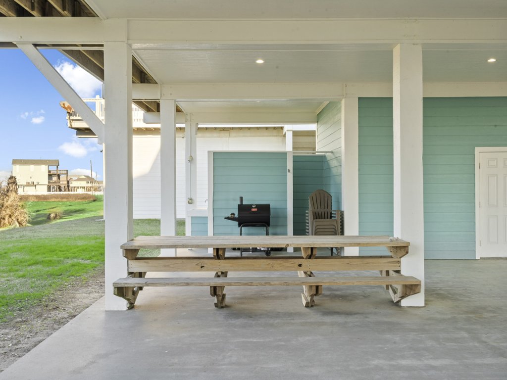 Shore Relaxin' Vacation Rental in Texas - RedAwning