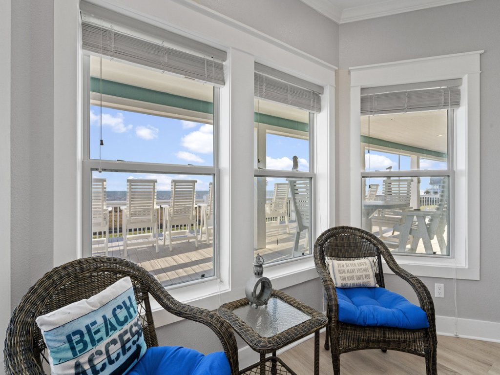 Shore Relaxin' Vacation Rental in Texas - RedAwning