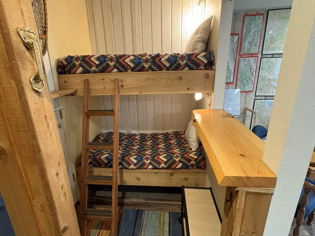 103 Premium Vacation Rental in Mammoth Lakes - RedAwning