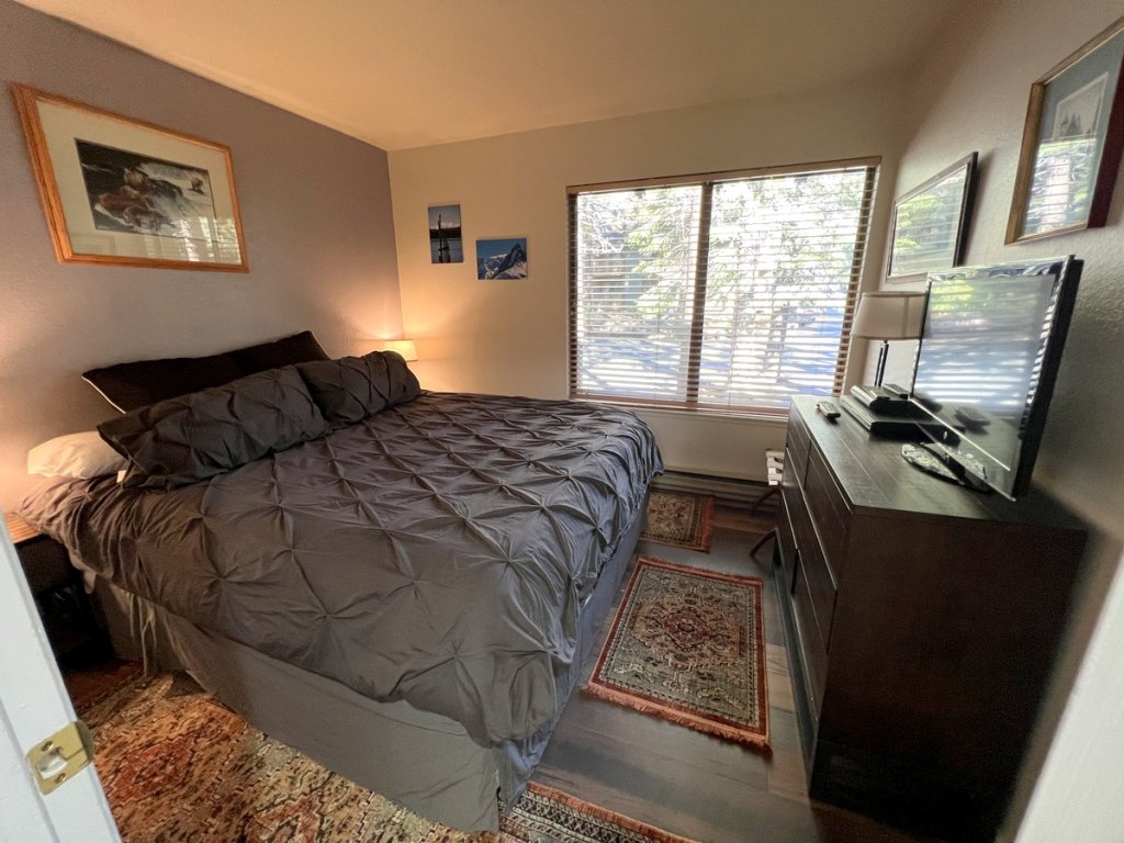 150  Standard Vacation Rental in Mammoth Lakes - RedAwning