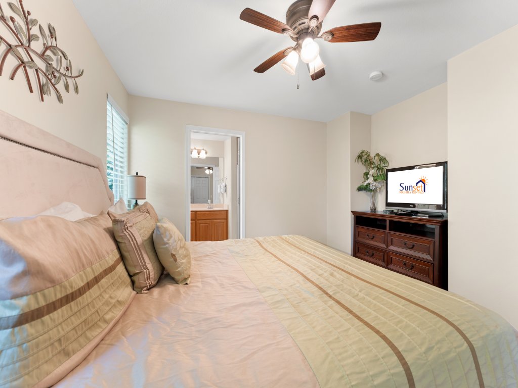 SB144 -Heavenly Hideaway Vacation Rental in Branson West - RedAwning