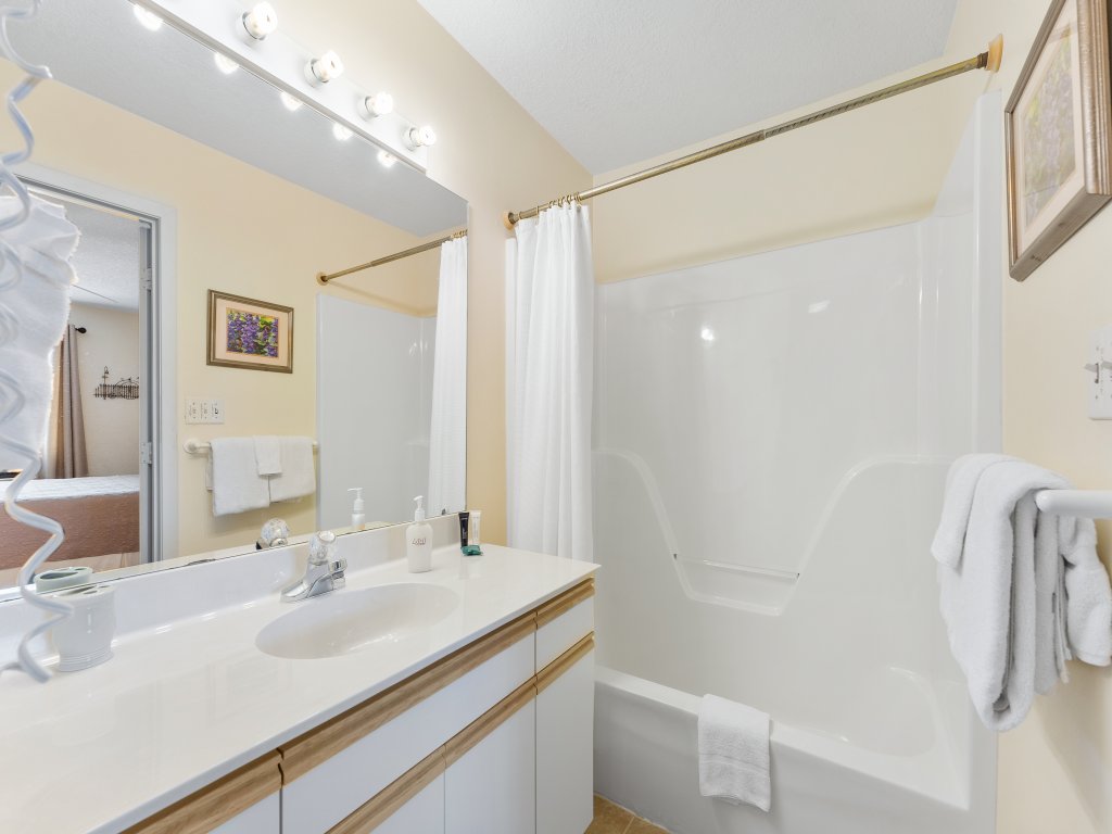 HHL-D6 -Take a Holiday Vacation Rental in Branson - RedAwning