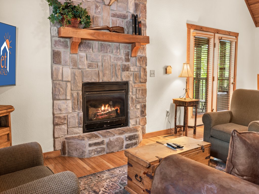 SBL14 -Mayberry Lodge Vacation Rental in Branson West - RedAwning