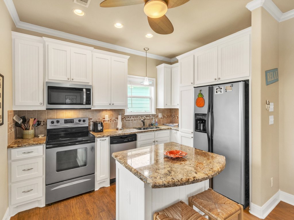Sea Song Vacation Rental in Texas - RedAwning