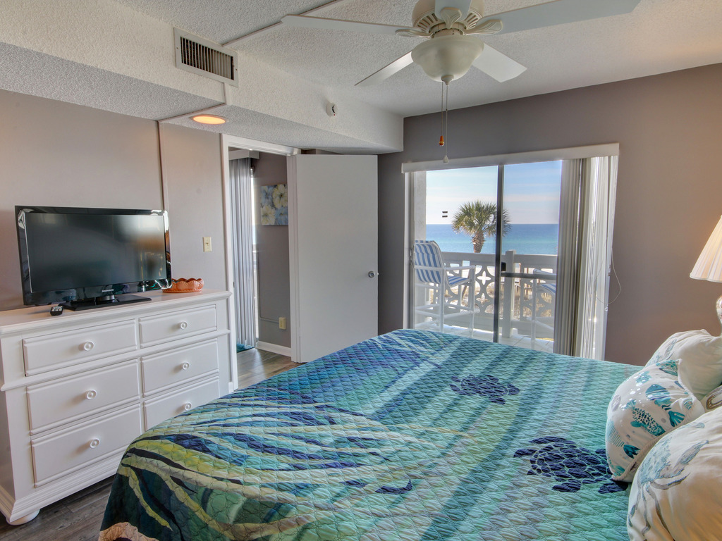 332 El Matador Vacation Rental in Fort Walton Beach - RedAwning