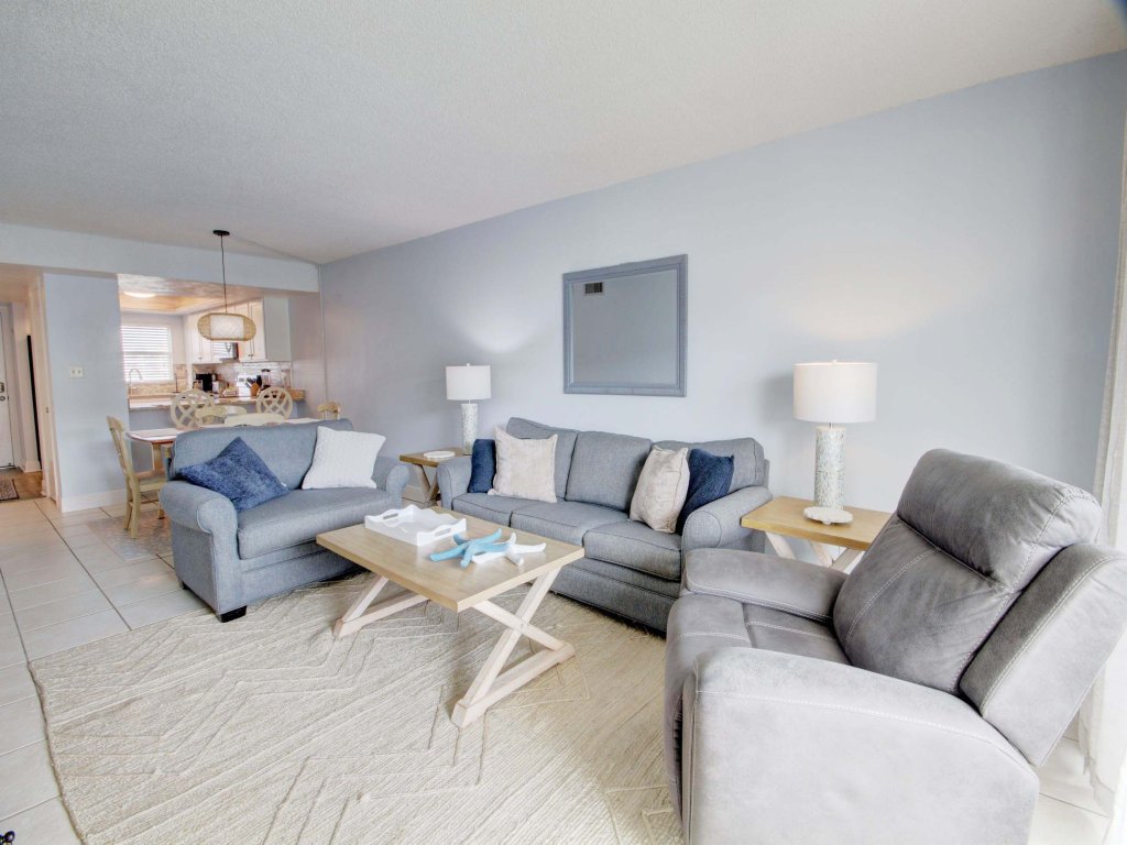 358 El Matador Vacation Rental in Fort Walton Beach - RedAwning