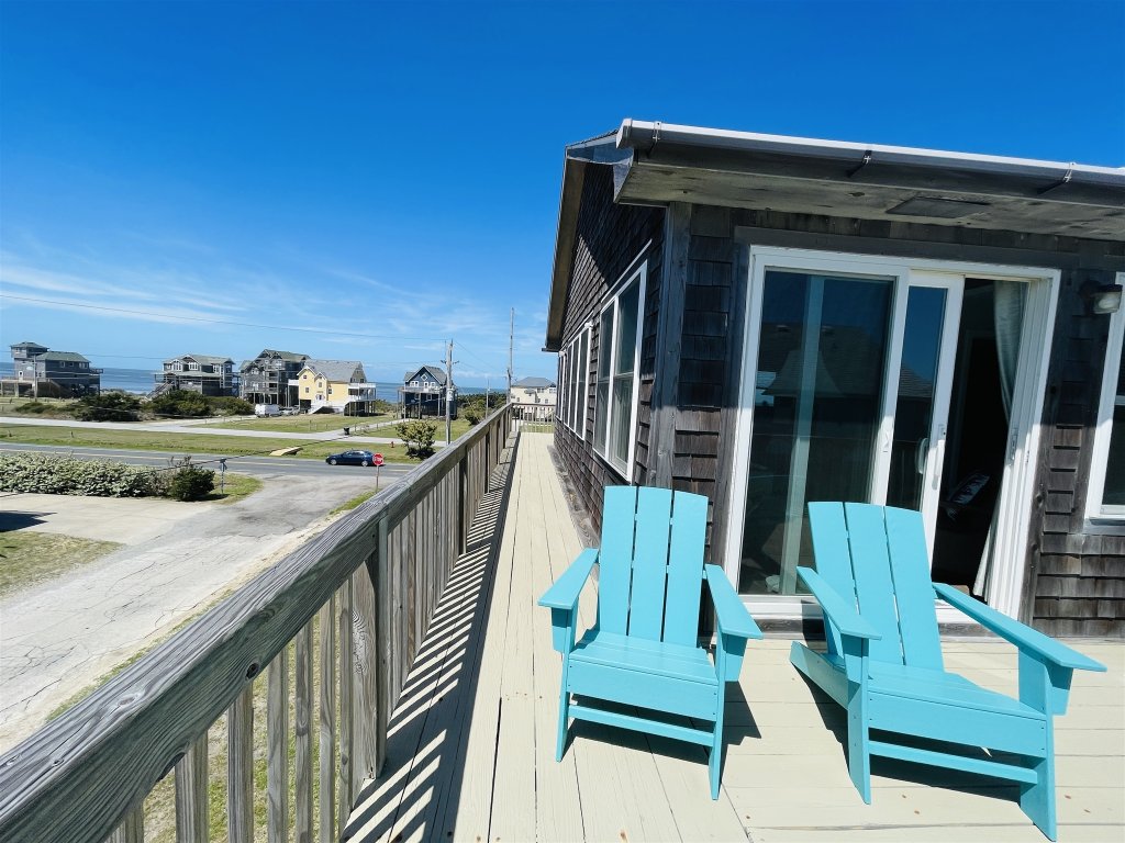 HATTERAS HIDEAWAY Vacation Rental in North Carolina - RedAwning