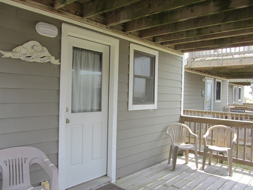 26 A DUNE AWAY Vacation Rental in Hatteras - RedAwning