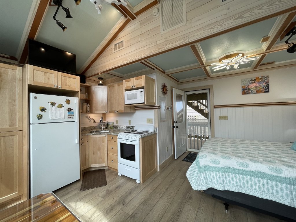 37 GYPSEA SOL Vacation Rental in Hatteras - RedAwning