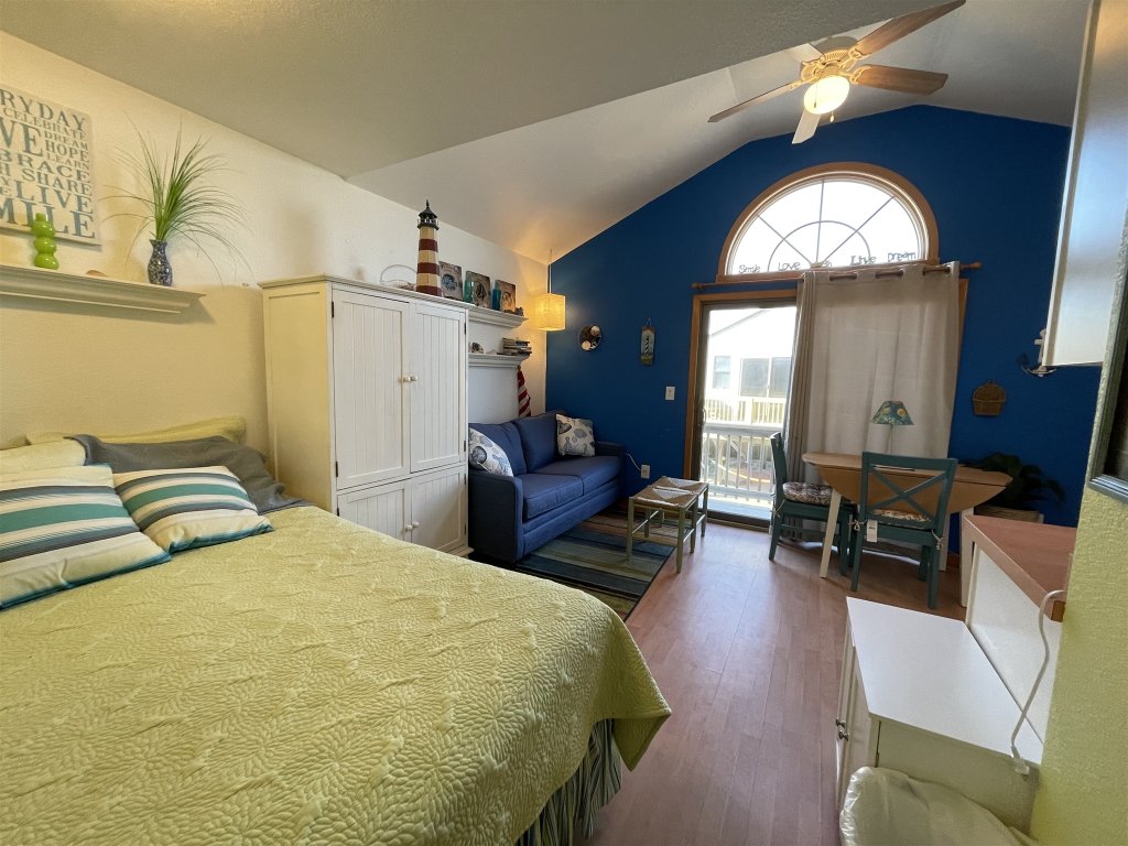 15 DON'T WORRY BE HAPPY Vacation Rental in Hatteras - RedAwning