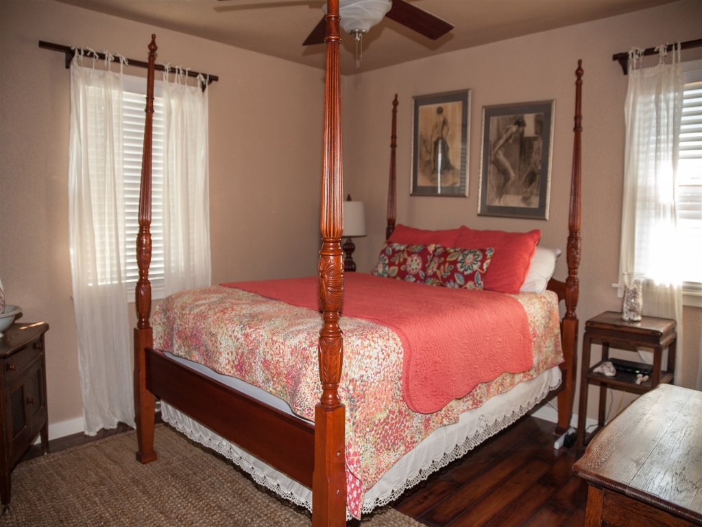 AUSTIN'S POINTE Vacation Rental in Hatteras - RedAwning