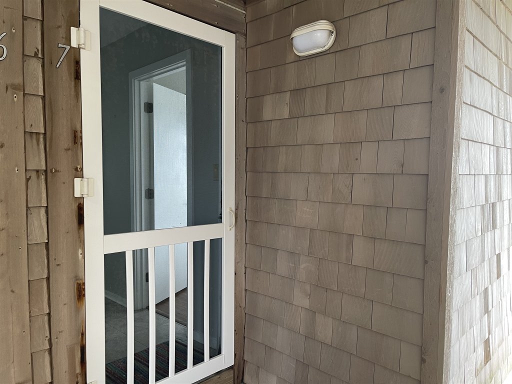 SW 7 SEAHORSE Vacation Rental in Hatteras - RedAwning