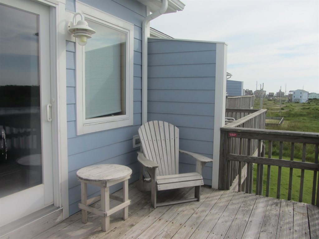 SW 14 SHELL SHACK Vacation Rental in Hatteras - RedAwning