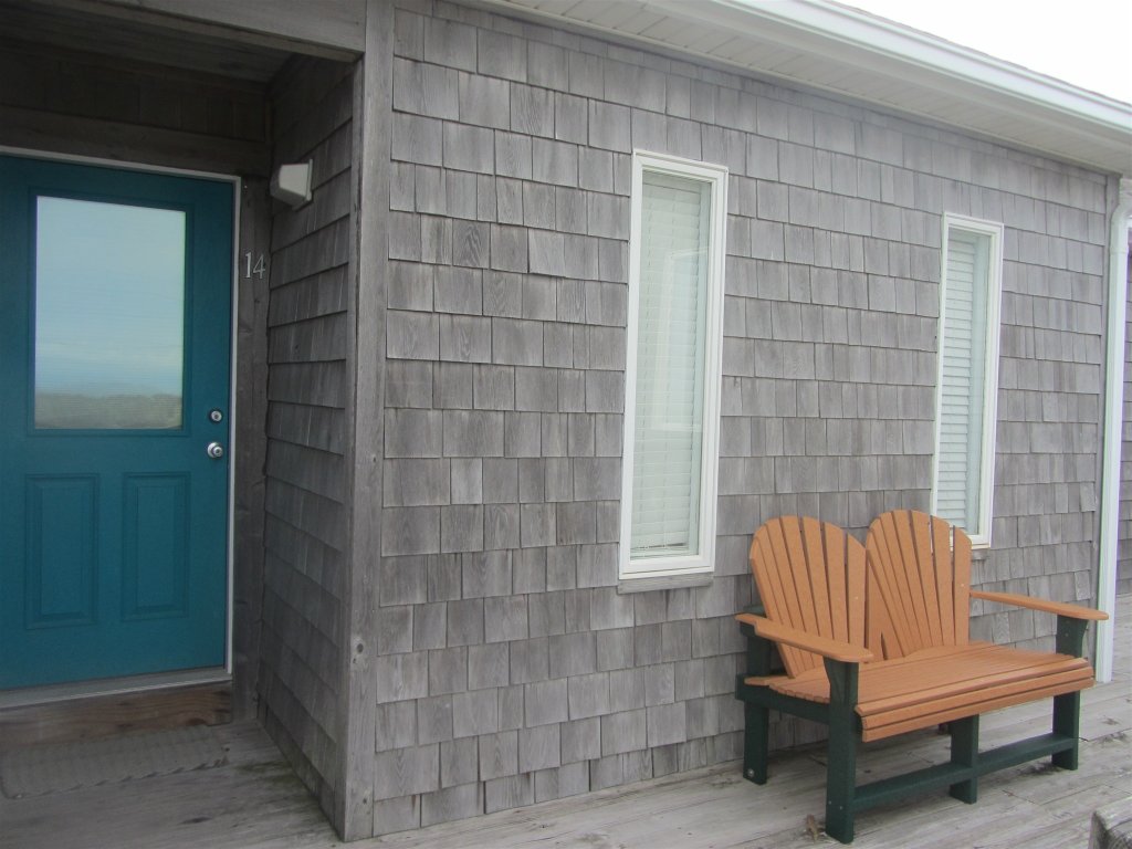 SW 14 SHELL SHACK Vacation Rental in Hatteras - RedAwning