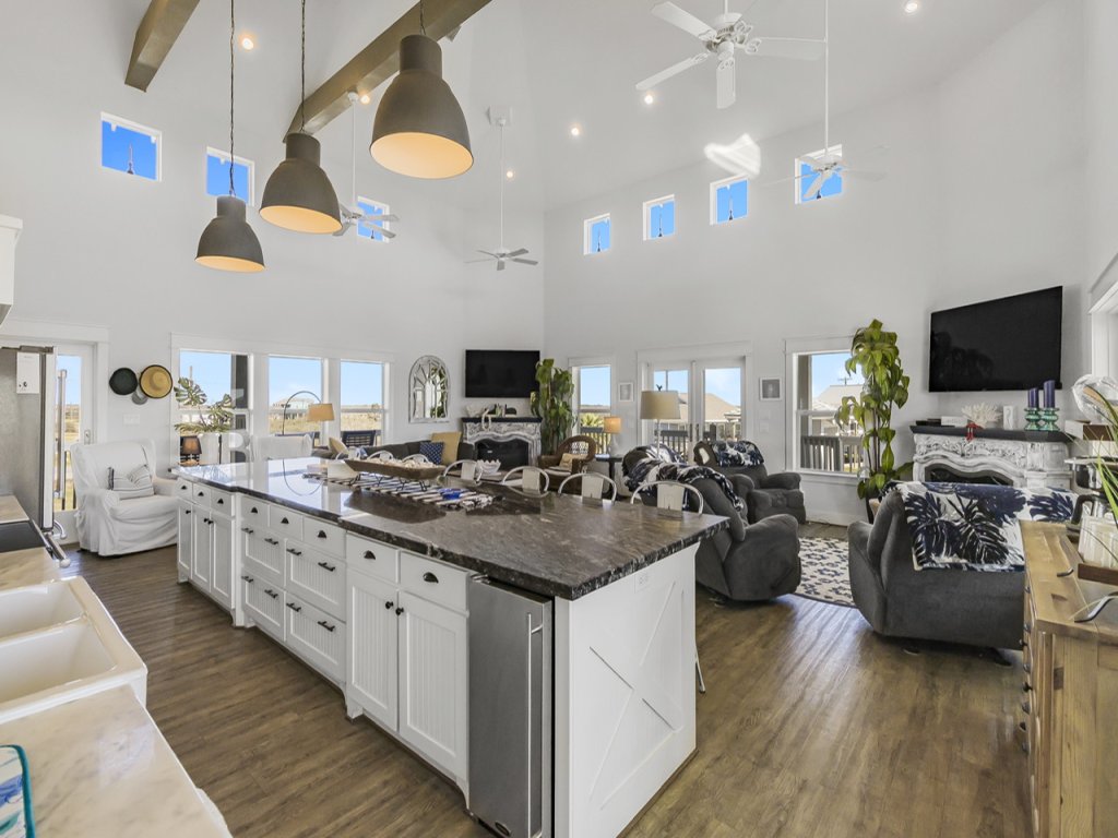 The North Shore Vacation Rental in Texas - RedAwning