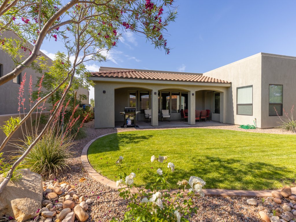 Mi Casa Es Su Casa Vacation Rental in St. George - RedAwning