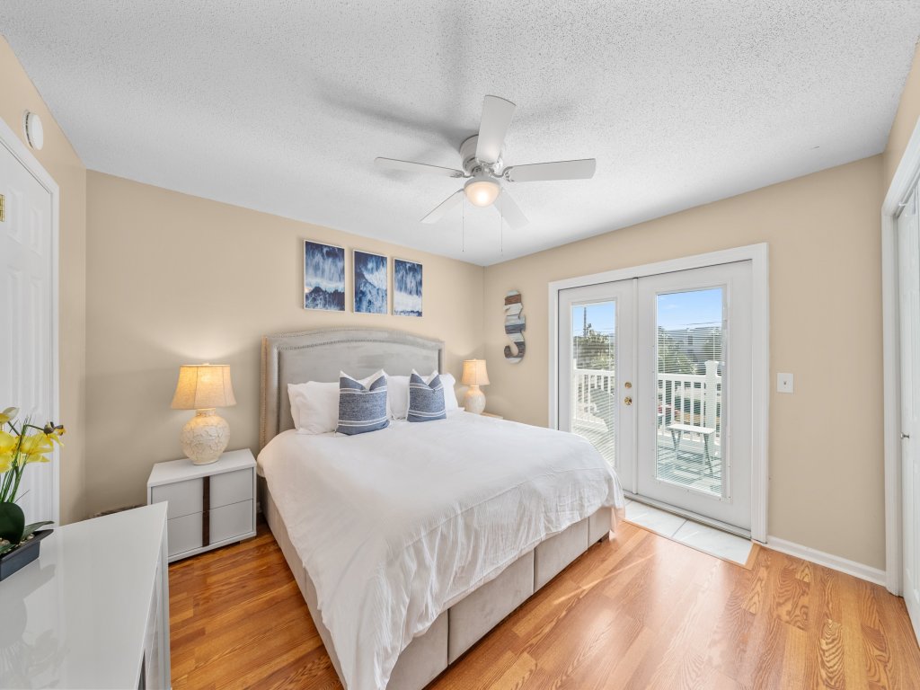 Casa Sunshine Vacation Rental in Panama City Beach - RedAwning