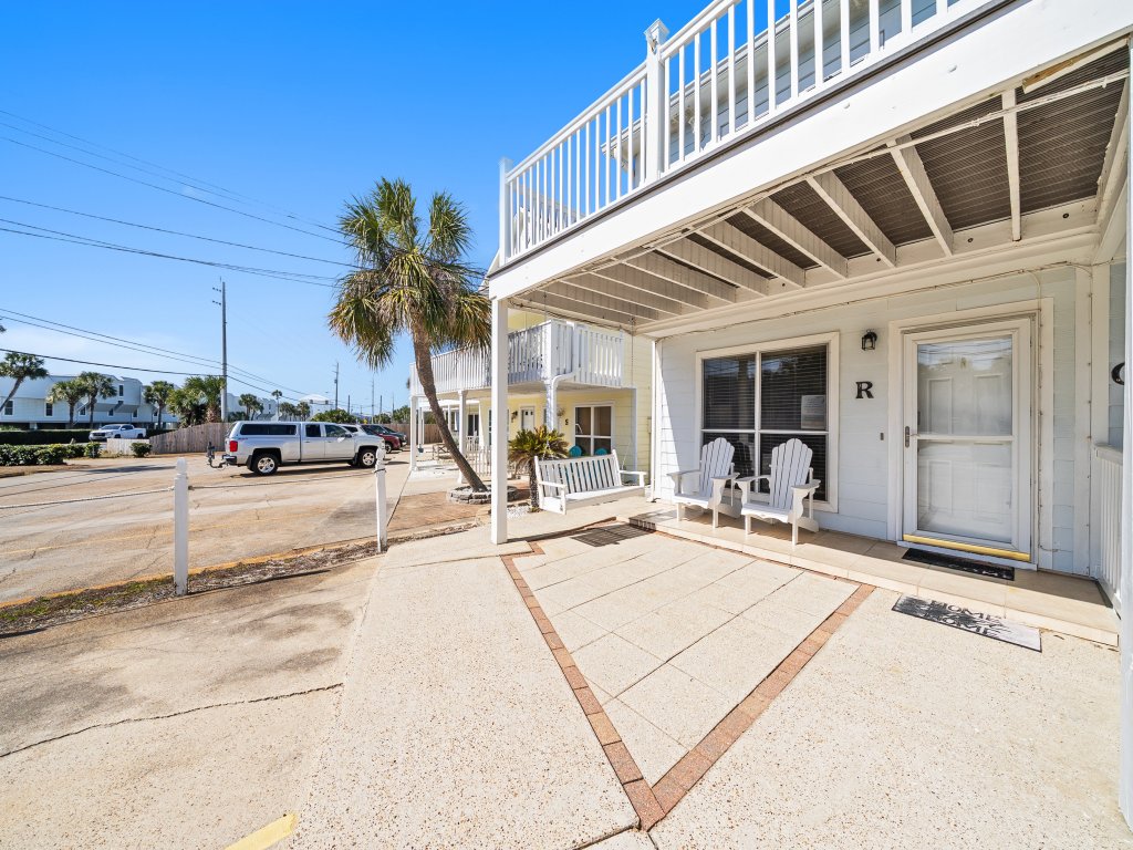 Casa Sunshine Vacation Rental in Panama City Beach - RedAwning