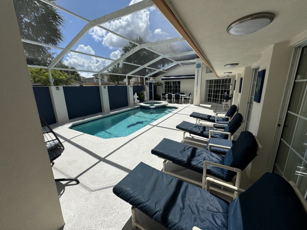 Villa Crayson Vacation Rental in Kissimmee - RedAwning