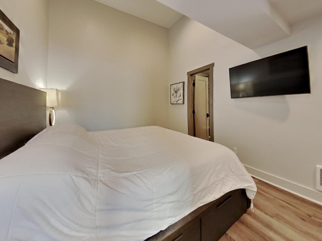 1849 Condos 642 Vacation Rental in Mammoth Lakes - RedAwning
