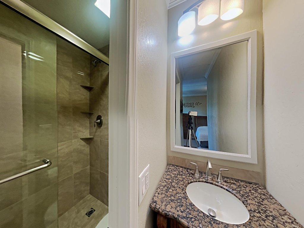 Spacious 3 Bed 3 Bath Condo with 3 Spas and Great View - Just Steps Away from Ski Adventure! (Unit 310 at 1849) Vacation Rental in Mammoth Lakes - RedAwning