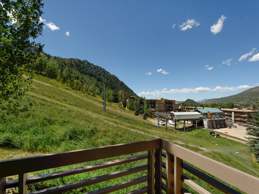 Aspen Alps Apartment #809 Vacation Rental in Aspen - RedAwning