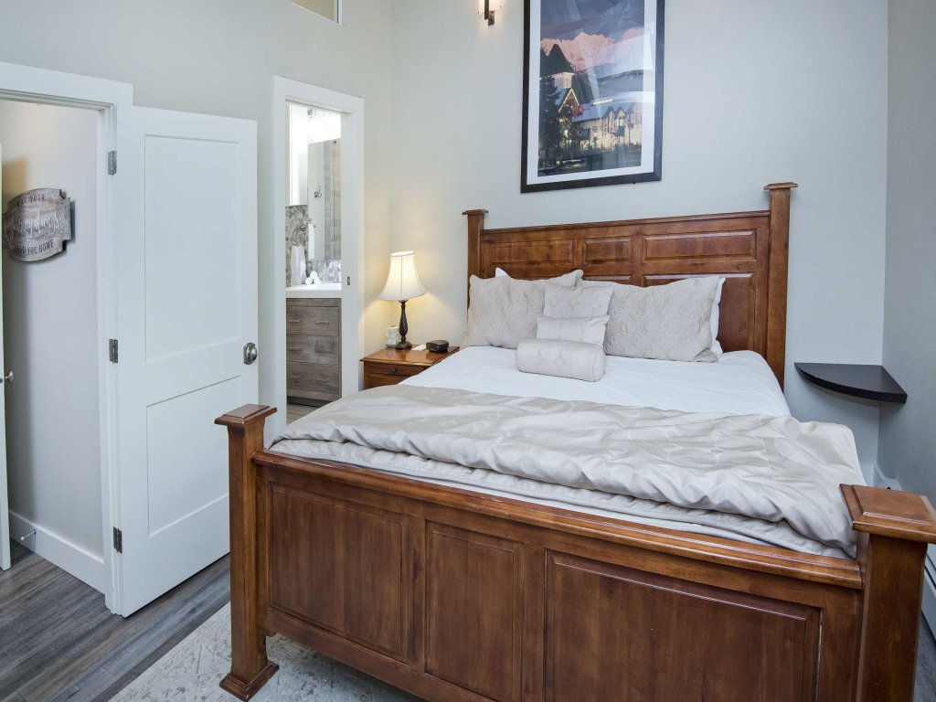 9 Vail Rd. #26 Vacation Rental in Vail - RedAwning
