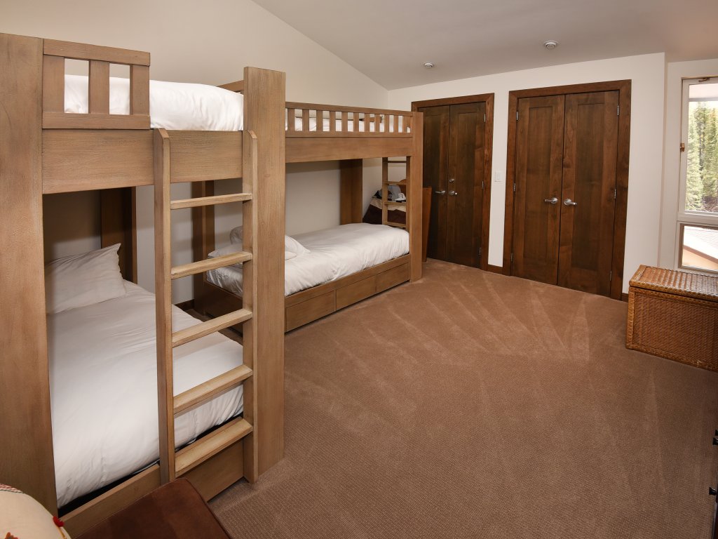 Lionshead Center #307 Vacation Rental in Vail - RedAwning