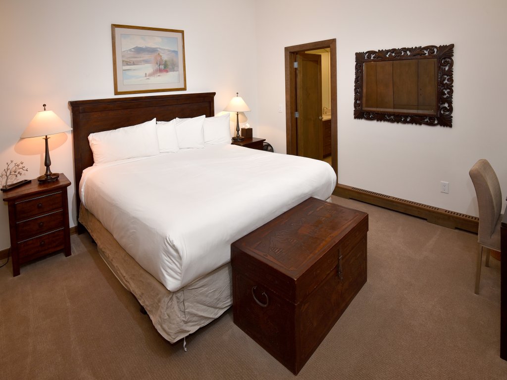 Lionshead Center #307 Vacation Rental in Vail - RedAwning
