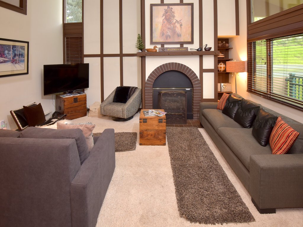 Vantage Point 210 Vacation Rental in Vail - RedAwning