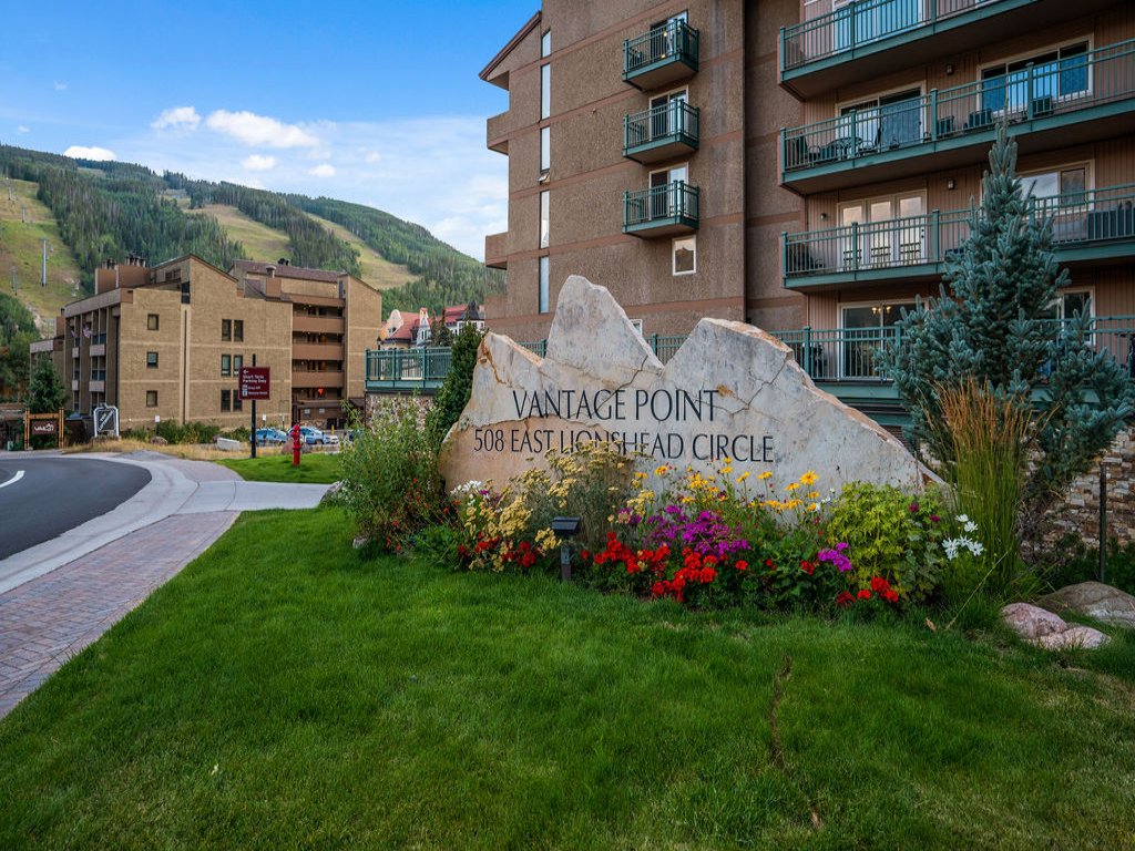 Vantage Point #408 Vacation Rental in Vail - RedAwning