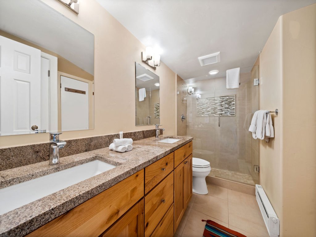 Vantage Point #408 Vacation Rental in Vail - RedAwning