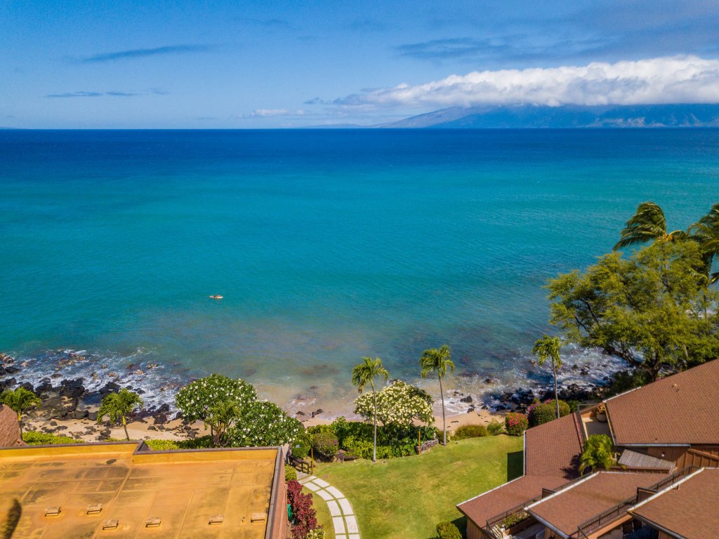 Kuleana 614 1 bedroom condo Vacation Rental in Lahaina - RedAwning