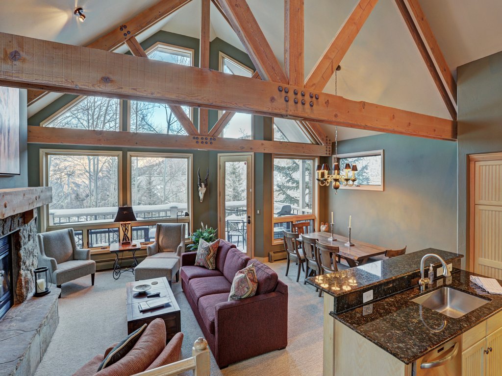 Mountain Luxury Townhome-Ski in/out & Wood Burning Fireplace Vacation Rental in Beaver Creek - RedAwning
