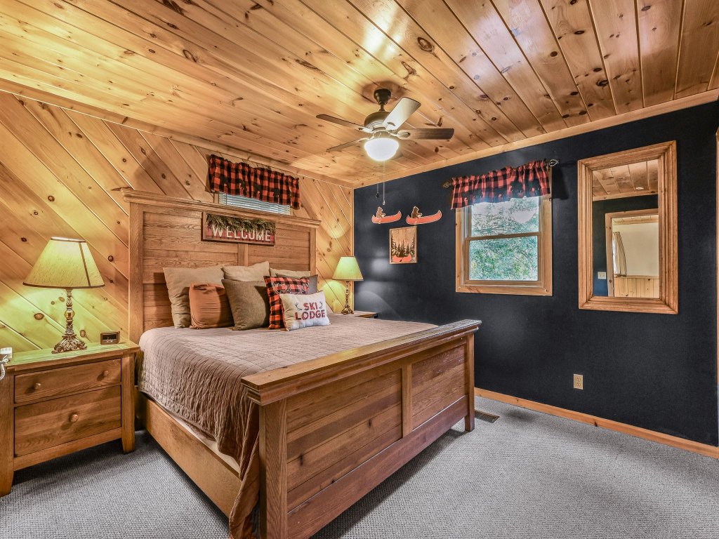 The Ranch Cabin on 6 Secluded Acres in the Great Smoky Mountains Vacation Rental in Sevierville - RedAwning