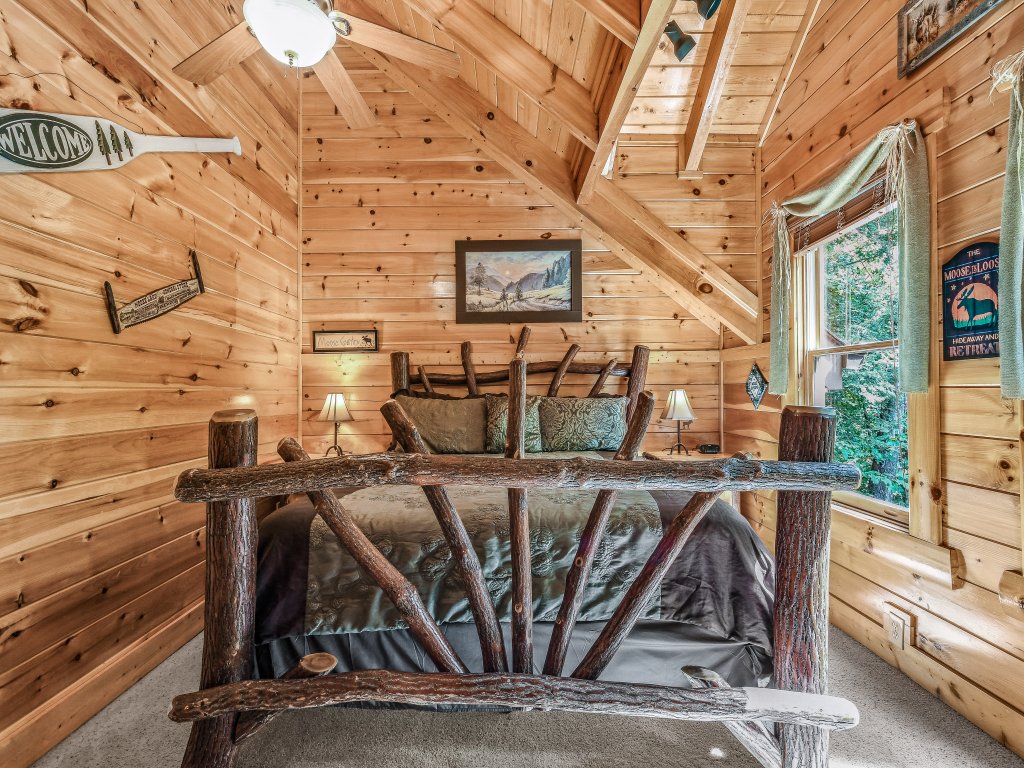 A Mountain Spirit Vacation Rental in Sevierville - RedAwning