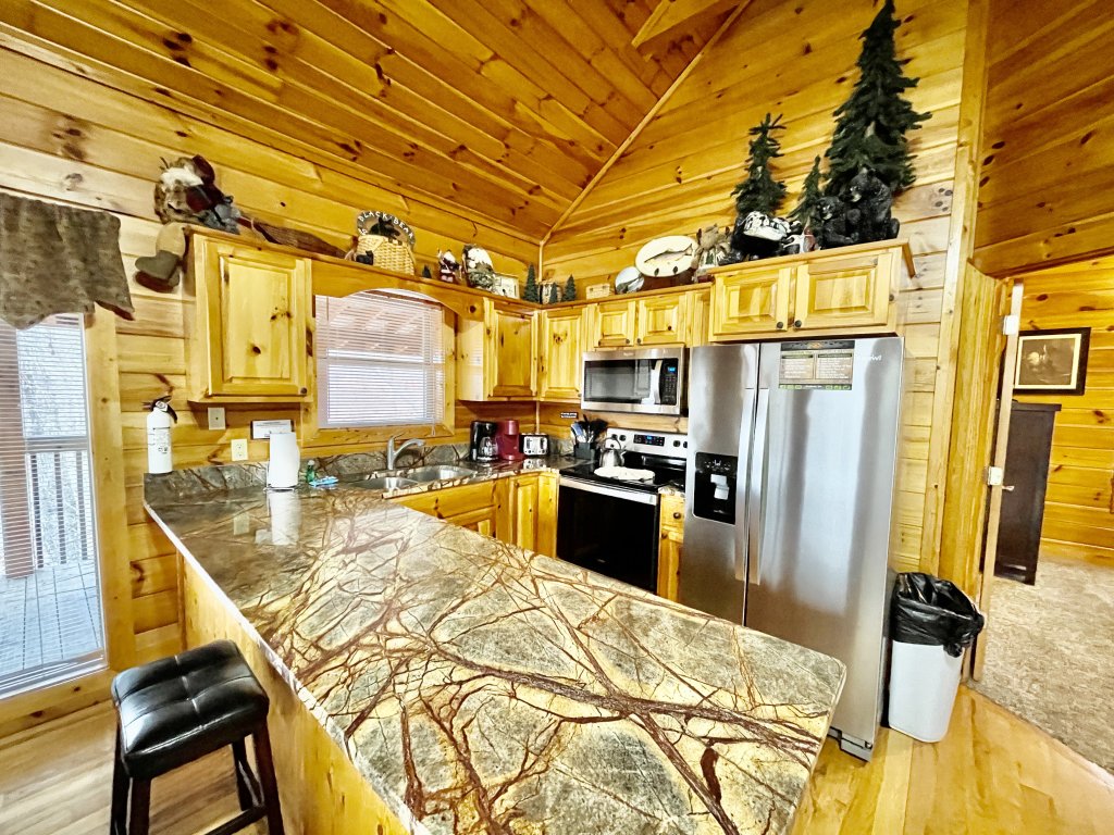 Picture Perfect Vacation Rental in Sevierville - RedAwning