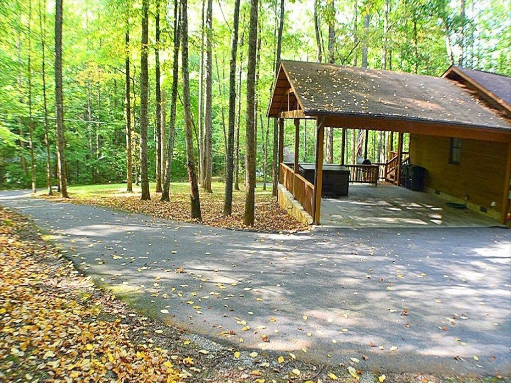Cant Wait to Hibernate Vacation Rental in Sevierville - RedAwning