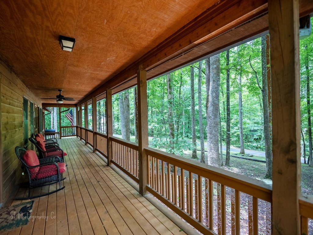 Cant Wait to Hibernate Vacation Rental in Sevierville - RedAwning