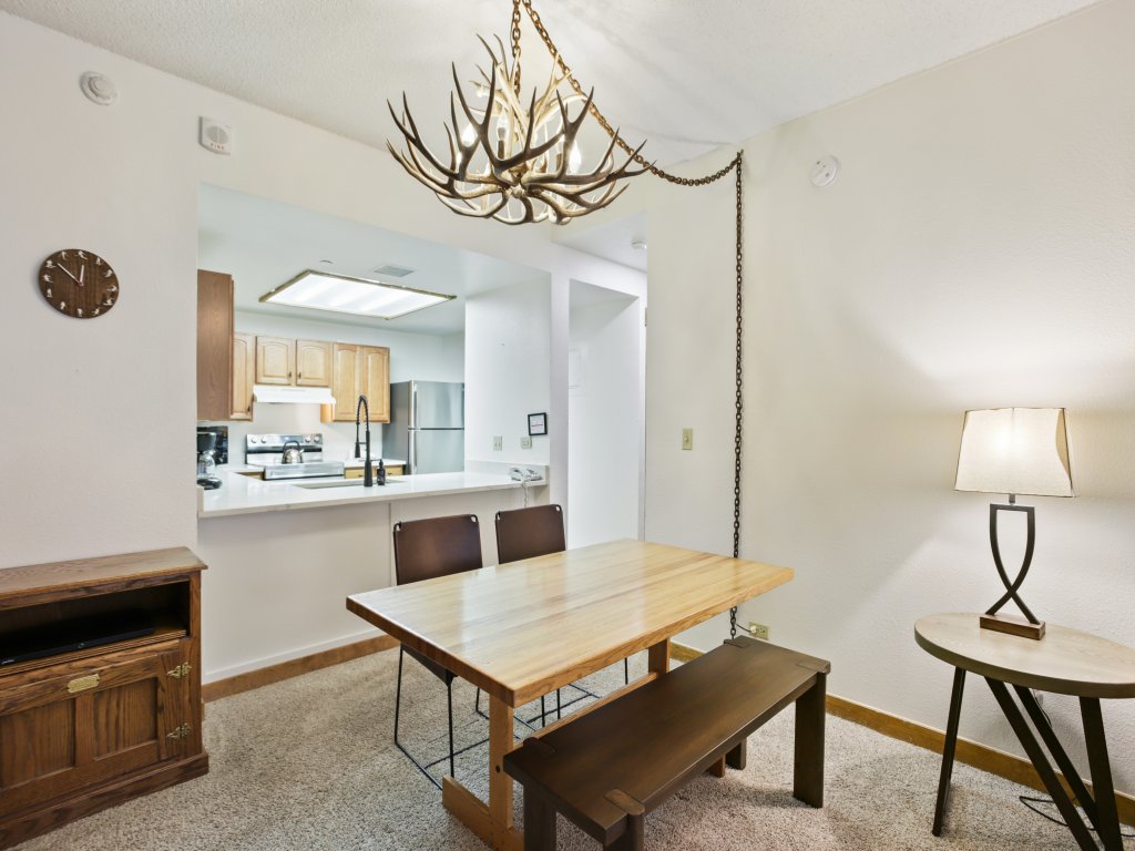 Perfectly located 1Br - Steps to Ski & Apres Fun - Sleeps 4 Vacation Rental in Breckenridge - RedAwning